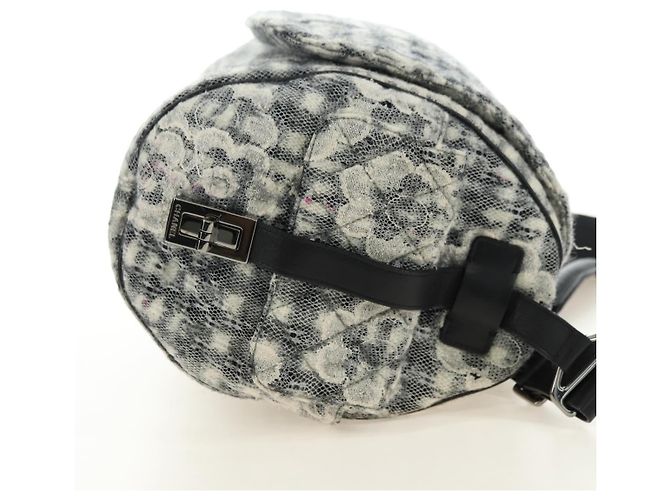 CHANEL Camelia 2.55 Chain Shoulder Bag Wool Tweed White Black CC - vista 5