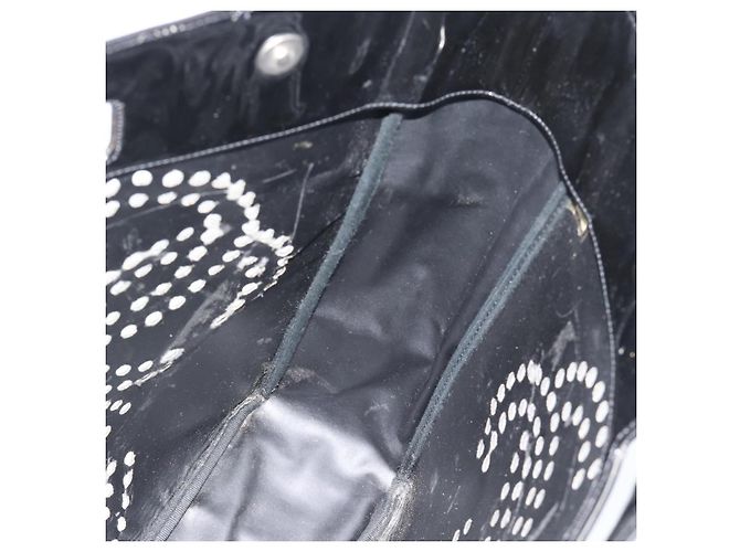 CHANEL Hand Bag Patent leather Black Silver CC - vista 20