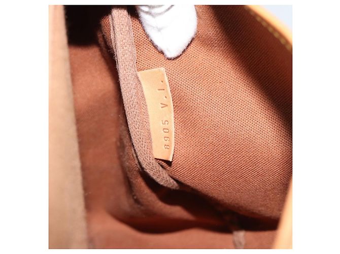 LOUIS VUITTON Monogram Saumur 35 Shoulder Bag M42254 LV - vista 12