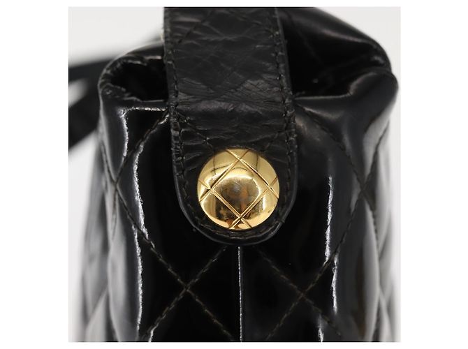 CHANEL Matelasse Shoulder Bag Patent leather Black Gold CC - vista 9