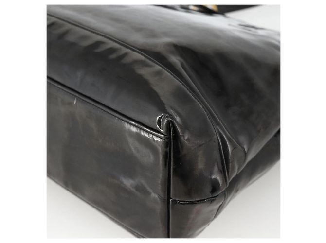 CHANEL Chain Tote Bag Patent Leather Black Gold CC - vista 16