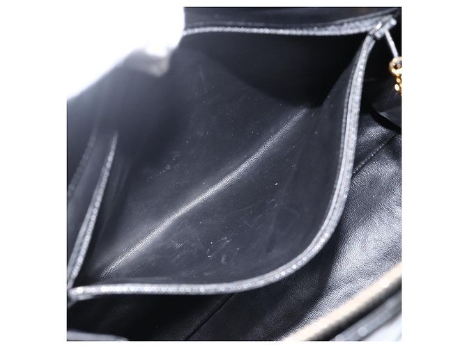 CHANEL Chain Tote Bag Patent Leather Black Gold CC - vista 23