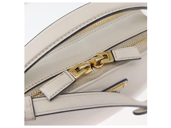 PRADA Hand Bag Leather 2way White Gold - vista 17
