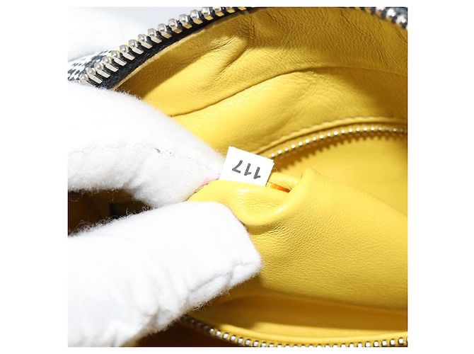 PRADA Chain Shoulder Bag Leather Black Yellow - vista 10