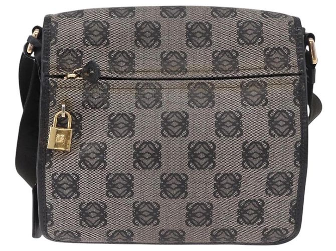 LOEWE Anagram Shoulder Bag PVC Gray Gold - vista 13