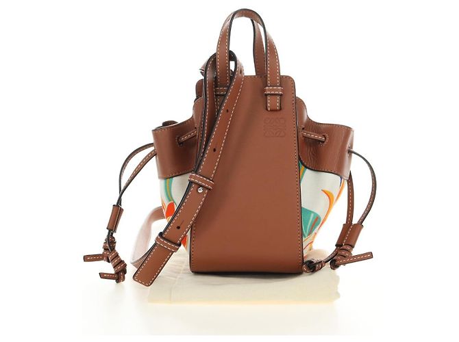 LOEWE Anagram Mini Hammock Drawstring Bag Leather 2way Brown - vista 24