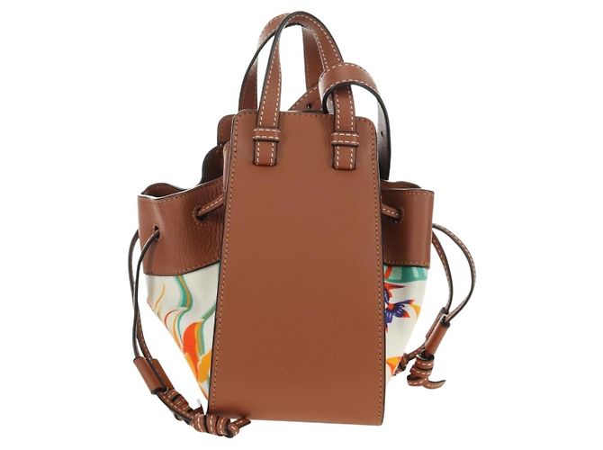 LOEWE Anagram Mini Hammock Drawstring Bag Leather 2way Brown - vista 3