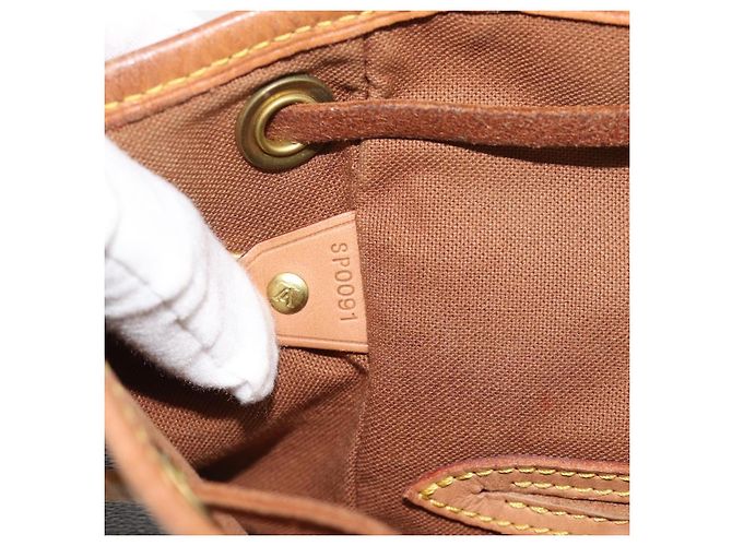 LOUIS VUITTON Monogram Montsouris PM Backpack M51137 LV - vista 12