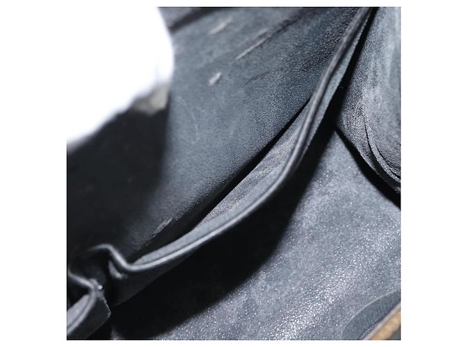 LOUIS VUITTON Epi Riviera Hand Bag Black LV - vista 21