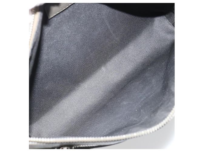 LOUIS VUITTON Takeoff Pouch Clutch Bag Leather Gray M81735 LV - vista 11