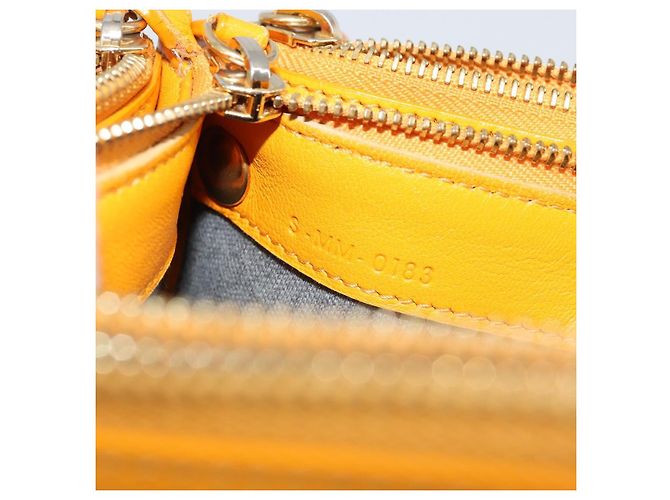 Céline CELINE Trio Shoulder Bag Leather Yellow Gold - vista 11