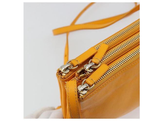 Céline CELINE Trio Shoulder Bag Leather Yellow Gold - vista 18