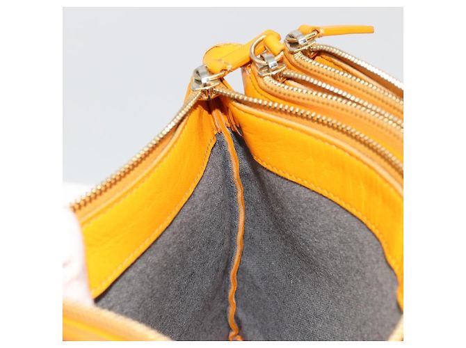 Céline CELINE Trio Shoulder Bag Leather Yellow Gold - vista 20