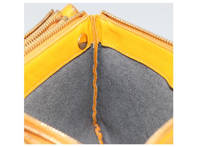 Céline CELINE Trio Shoulder Bag Leather Yellow Gold - vista 21