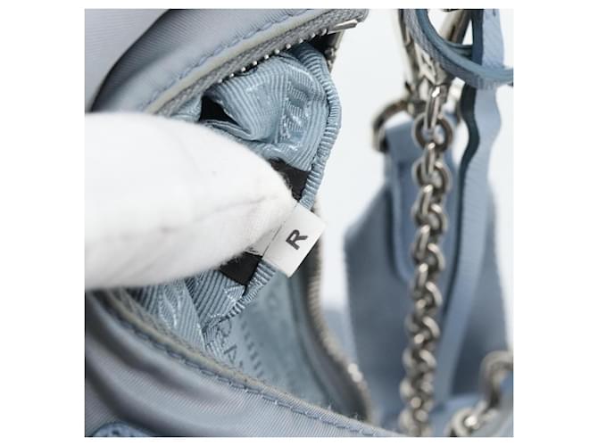 PRADA Re-Edition Shoulder Bag Nylon Blue Silver - vista 12