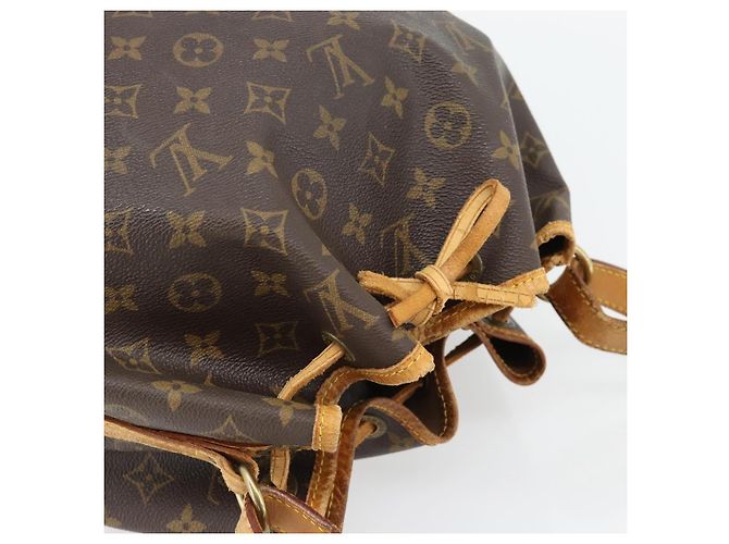 LOUIS VUITTON Monogram Petit Noe Shoulder Bag M42226 LV - vista 6