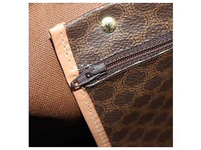 Céline CELINE Bolsa Boston em lona Macadam PVC Couro Castanho Dourado - vista 22