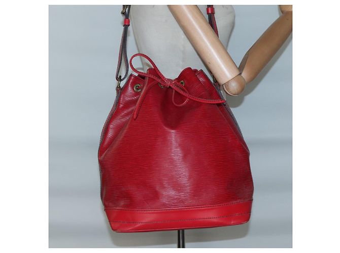 LOUIS VUITTON Epi Noe Shoulder Bag Red M44007 LV - vista 21
