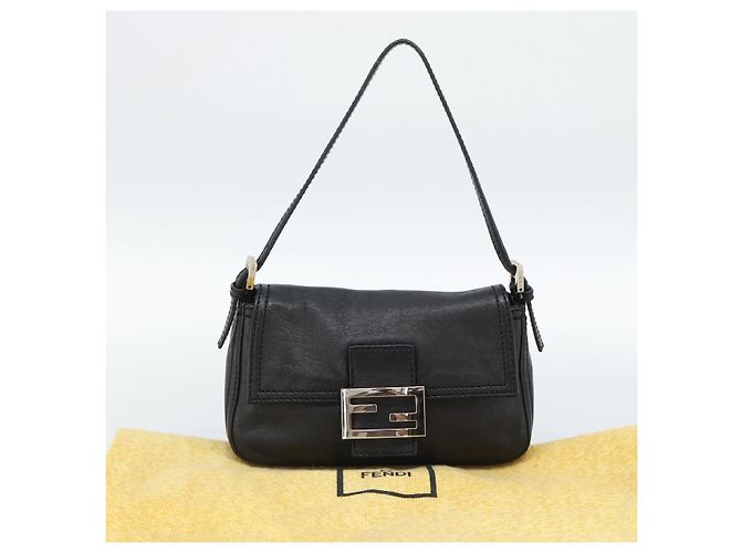 FENDI Mamma Baguette Shoulder Bag Leather Black Silver - vista 12