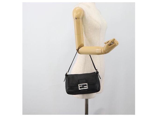 FENDI Mamma Baguette Shoulder Bag Leather Black Silver - vista 22