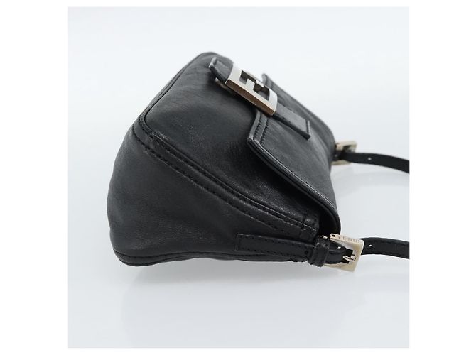 FENDI Mamma Baguette Shoulder Bag Leather Black Silver - vista 4