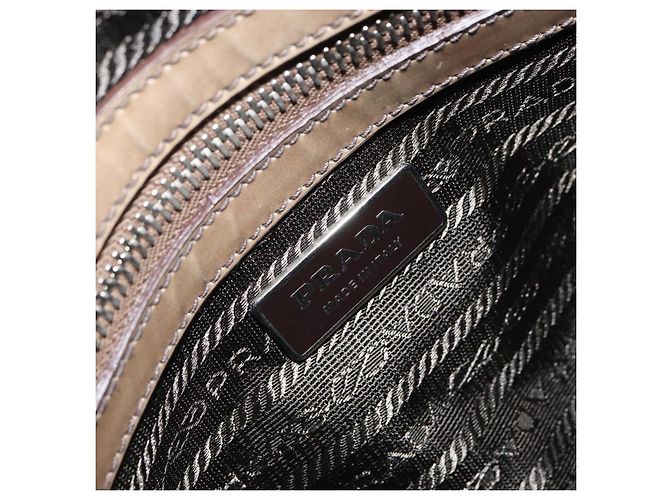 PRADA Hand Bag Patent leather Beige Silver - vista 21