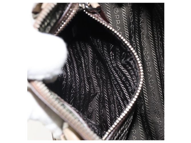 PRADA Hand Bag Patent leather Beige Silver - vista 25