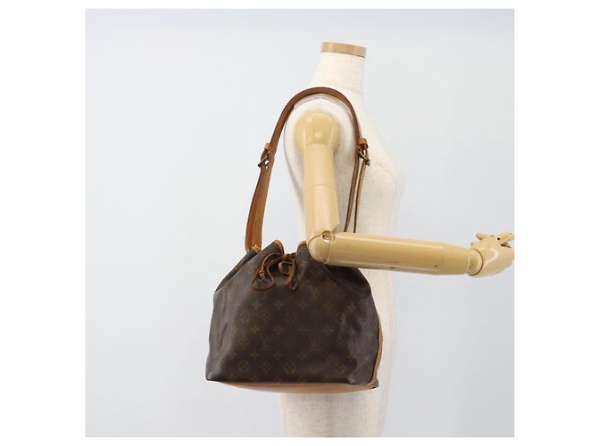 LOUIS VUITTON Monogram Petit Noe Shoulder Bag M42226 LV - vista 19