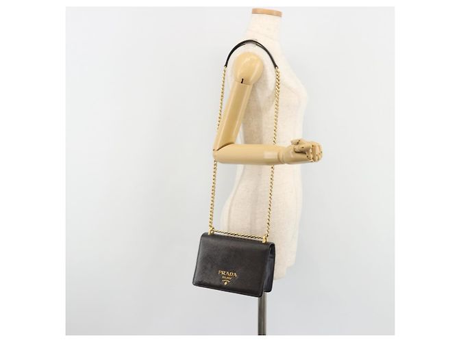 PRADA Chain Shoulder Bag Saffiano Leather Black Gold - vista 24