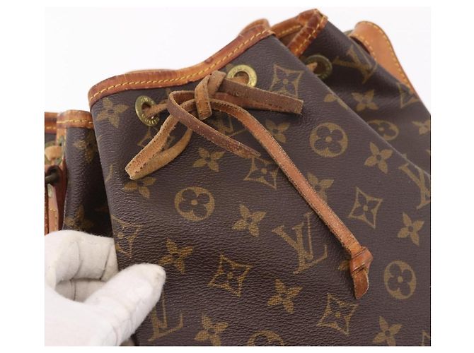 LOUIS VUITTON Monogram Petit Noe Shoulder Bag M42226 LV - Ansicht 20