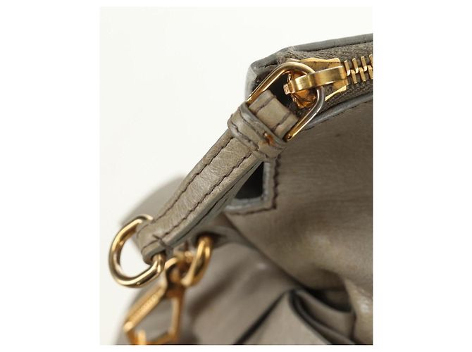 Miu Miu Hand Bag Leather 2way Gray Gold - vista 21