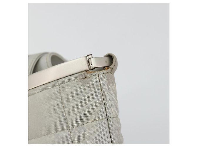 CHANEL Choco Bar Hand Pouch Nylon Silver CC - vista 15