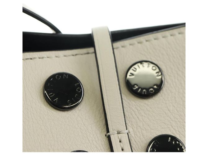 LOUIS VUITTON Odas Shoulder Bag Calf Skin White M94563 LV - vista 16