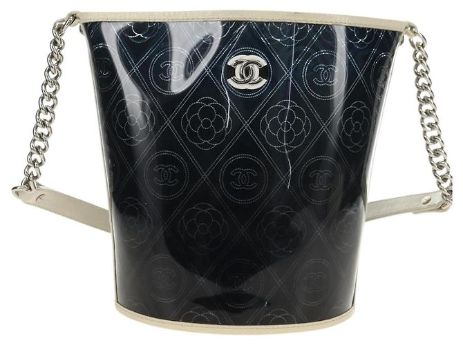 CHANEL Camelia Chain Shoulder Bag Vinyl Blue Silver CC - vista 2