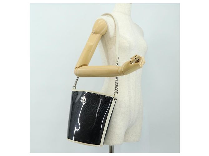 CHANEL Camelia Chain Shoulder Bag Vinyl Blue Silver CC - vista 26