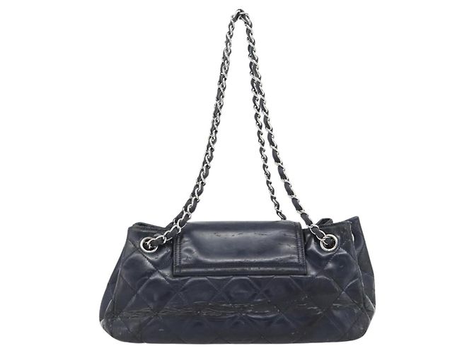 CHANEL Matelasse Chain Purse Bag Patent Leather Navy Silver CC - vista 3