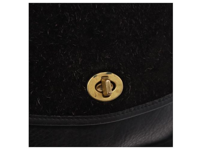 Coach Shoulder Bag Suede Black Gold - vista 15