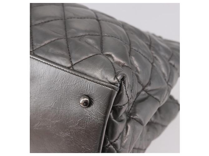 CHANEL Matelasse Chain Me Shoulder Bag Leather Silver CC - vista 16