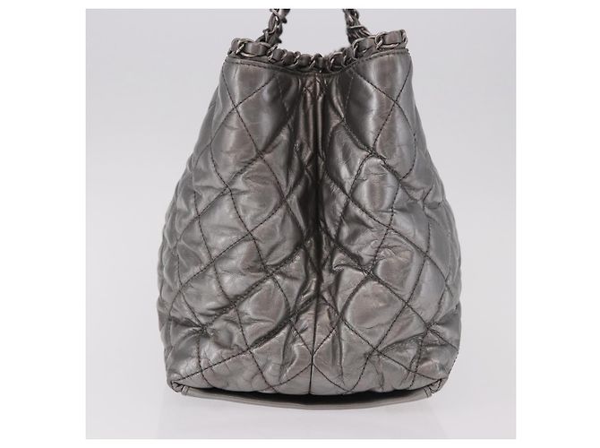 CHANEL Matelasse Chain Me Shoulder Bag Leather Silver CC - vista 3