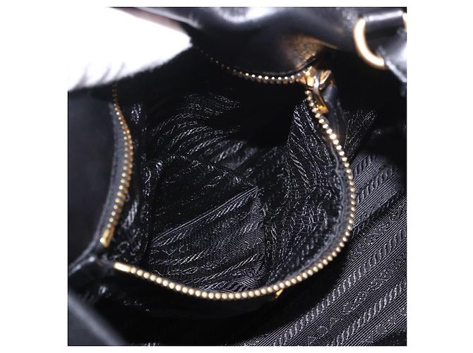 Bolsa de mão PRADA em couro 2way Preta Dourada - vista 24