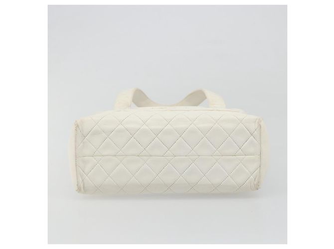 CHANEL Matelasse Hand Bag Canvas White Gold CC - vista 5