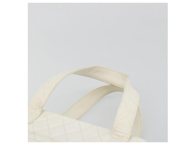 CHANEL Matelasse Hand Bag Canvas White Gold CC - vista 8