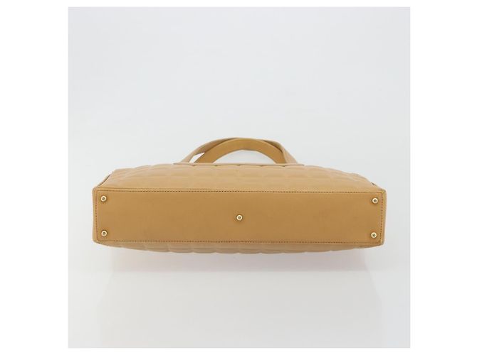 CHANEL Bolsa Tote Choco Bar em Pele de Cordeiro Bege Gold CC - vista 9
