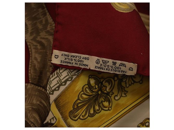 Hermès HERMES Carre 90 Scarf  RETRIERS  Silk Bordeaux - vista 13