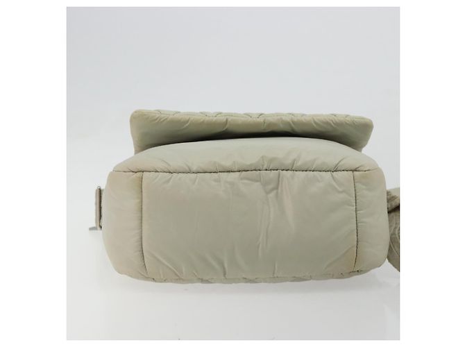 CHANEL Bolso de Hombro Cococoon Nylon Gris Plata CC - vista 5