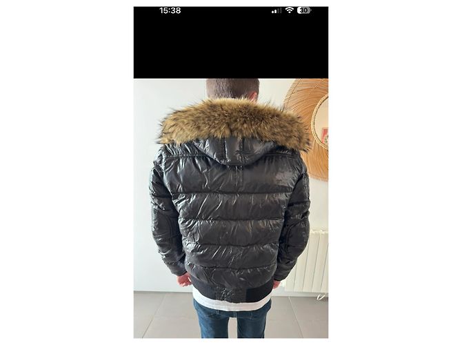 Moncler Chaqueta puffer brillante negra con capucha de piel Negro - vista 4