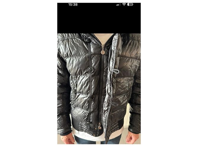 Moncler Chaqueta puffer brillante negra con capucha de piel Negro - vista 5