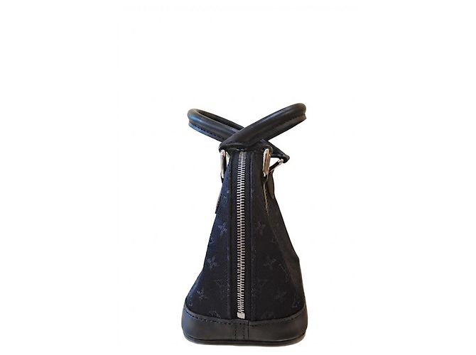 Louis Vuitton Alma Monogram Canvas BB Nero - vista 3