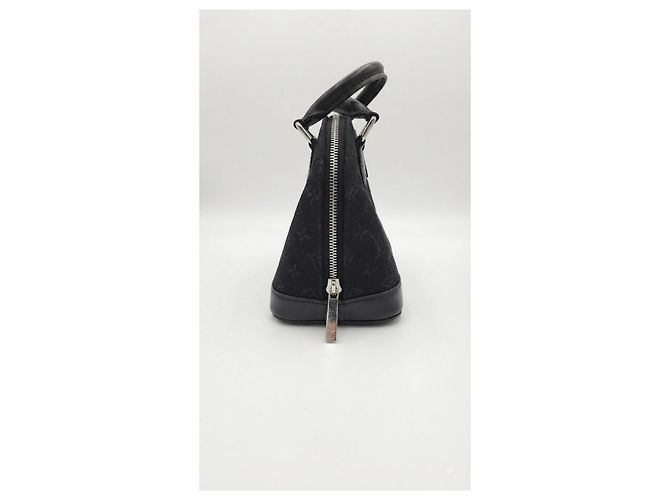 Louis Vuitton Alma Monogram Canvas BB Nero - vista 4