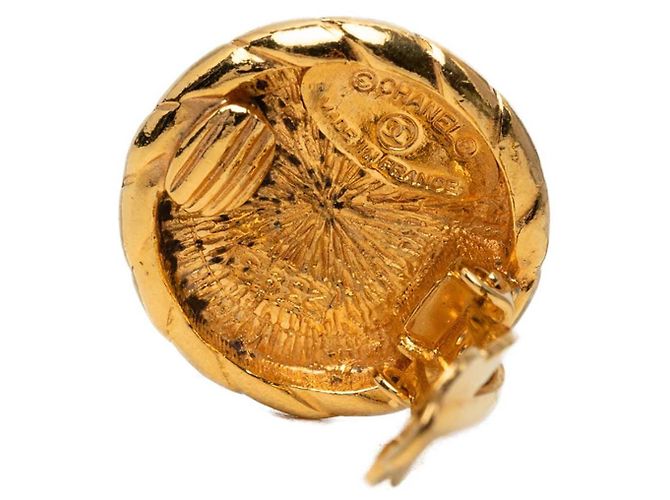 Orecchini a clip rotondi Chanel CC placcati oro D'oro - vista 3